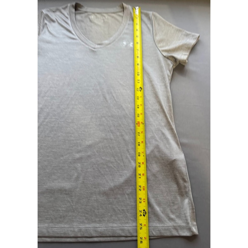 Under Armour T Shirt HeatGear Women‎ Medium Gray V Neck Loose Fit Short Sleeve - Picture 3 of 14